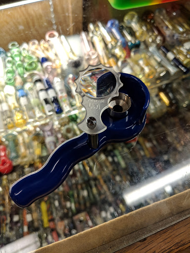 Tobacco Shop «Sunshine Daydream», reviews and photos, 2941 Boston Post Rd, Guilford, CT 06437, USA