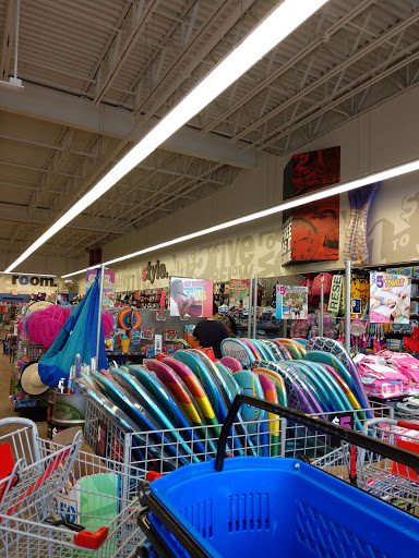 Variety Store «Five Below», reviews and photos, 3910 Commerce Blvd, Dickson City, PA 18519, USA