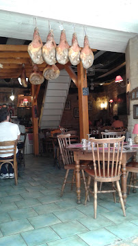 Atmosphère du Restaurant français Chez le Gaulois à Sarlat-la-Canéda - n°14