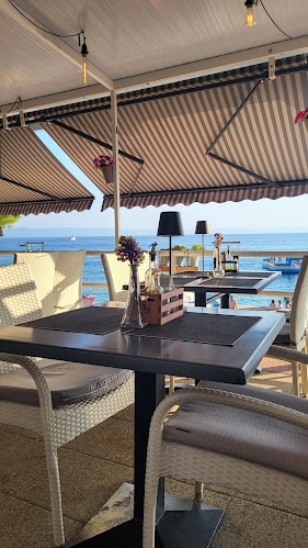 Put Cvitačke 6, 21300, Makarska