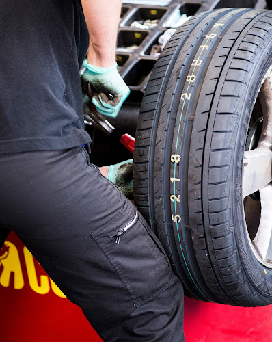 Comments and reviews of Tyre Pros Maidstone