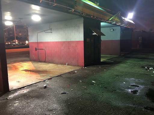 Car Wash «Car Wash Emporium», reviews and photos, 13820 W Dixie Hwy, North Miami, FL 33161, USA