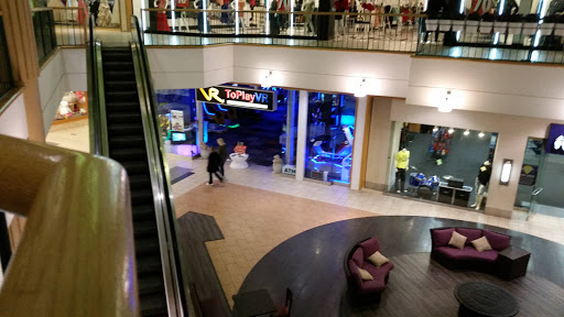 Shopping Mall «Stratford Square Mall», reviews and photos, 152 Stratford Dr, Bloomingdale, IL 60108, USA