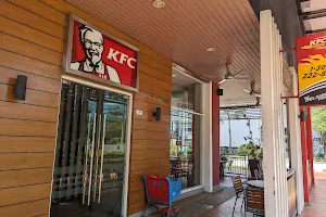 KFC The Curve Damansara image