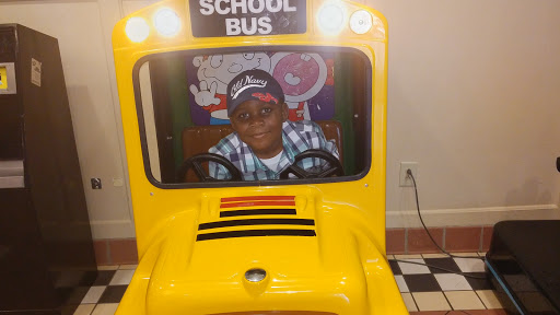 Shopping Mall «Williamsburg Premium Outlets», reviews and photos, 5715 Richmond Rd, Williamsburg, VA 23188, USA