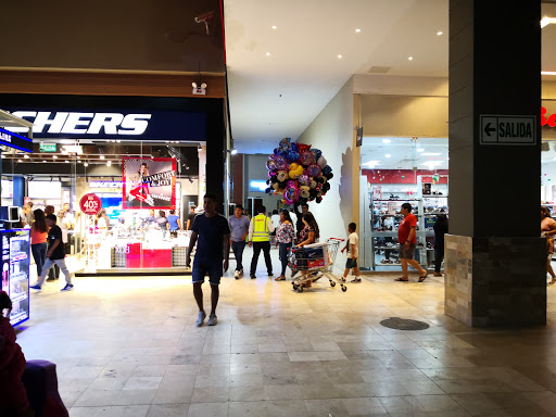 Tiendas Discover Piura