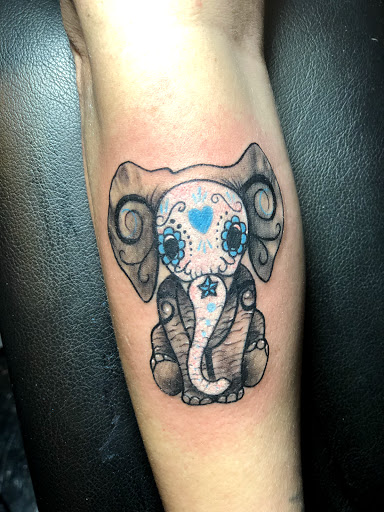 Explore frog tattoo ideas, creative tattoo ideas in Peoria, available at InkCapital Tattoos