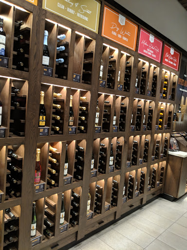 Shopping Mall «The Mall at Partridge Creek», reviews and photos, 17420 Hall Rd, Charter Twp of Clinton, MI 48038, USA