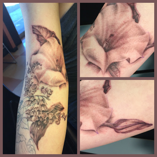 Tattoo Shop «Altered Art Tattoo & Piercing», reviews and photos, 1600 S Delsea Dr, Vineland, NJ 08360, USA