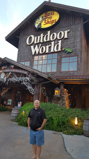 Sporting Goods Store «Bass Pro Shops», reviews and photos, 1000 Basspro Dr, Houston, TX 77047, USA