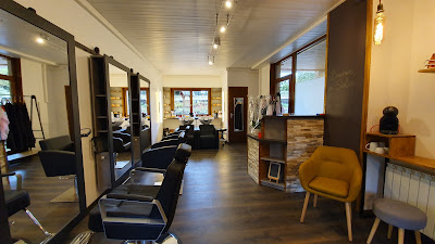 LE SALON -hairdresser- à Taninges