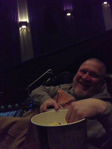 Movie Theater «Regal Cinemas Greenwood 14 & RPX», reviews and photos, 461 Greenwood Park Dr S, Greenwood, IN 46142, USA