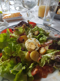 Plats et boissons du Restaurant français Restaurant Le Dauphin à Varennes-sur-Allier - n°6