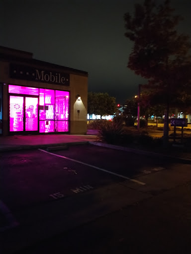 Cell Phone Store «T-Mobile», reviews and photos, 35020 Newark Blvd, Newark, CA 94560, USA
