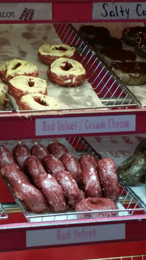 Donut Shop «Donut Kingdom», reviews and photos, 685 W Tennessee St, Tallahassee, FL 32304, USA