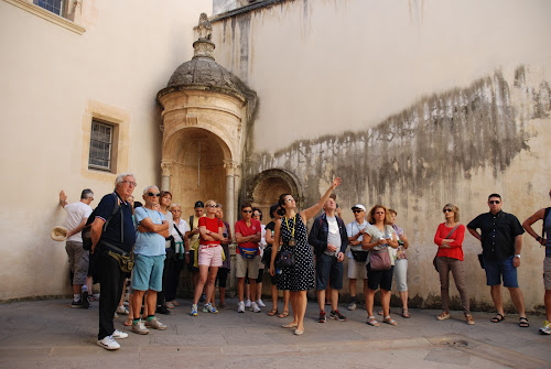 Agence de visites touristiques Simona Rotunno Guide Conférencière IT UK FR ES Sainte-Colombe