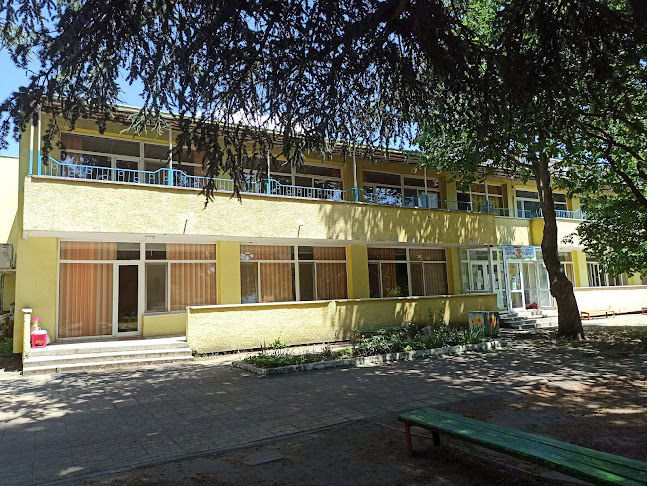 Отзиви за ДГ 22 "Мечо Пух" в Варна - Детска градина
