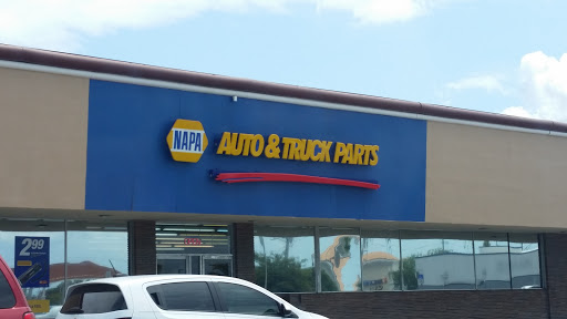 Auto Parts Store «NAPA Auto Parts - Genuine Parts Company», reviews and photos, 1300 Missouri Ave N, Largo, FL 33770, USA