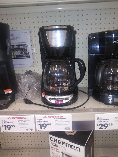 Shopping Mall «Reisterstown Shopping Center», reviews and photos, 11961 Reisterstown Rd, Reisterstown, MD 21136, USA