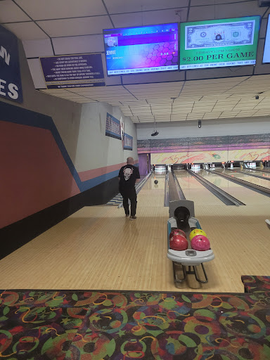 Bowling Alley «Shore Lanes», reviews and photos, 31100 Harper Ave, St Clair Shores, MI 48082, USA