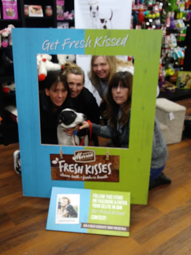 Pet Supply Store «Pet Valu», reviews and photos, 6220 Wilmington Pike D, Sugarcreek Township, OH 45459, USA