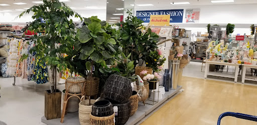 Department Store «Marshalls», reviews and photos, 1399 N Shore Rd, Revere, MA 02151, USA