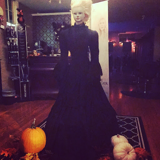 Hair Salon «Vanity Salon», reviews and photos, 531 Caroline St, Fredericksburg, VA 22401, USA