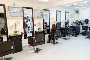 TEJ Salon and Spa image