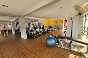 Fitness Lounge - Family Fitness Centre, Tripunithura image