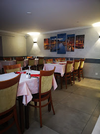 Atmosphère du Restaurant italien La Villa César à Les Mureaux - n°11