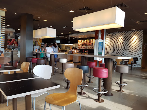 restauracje Restauracja McDonald's Błonie