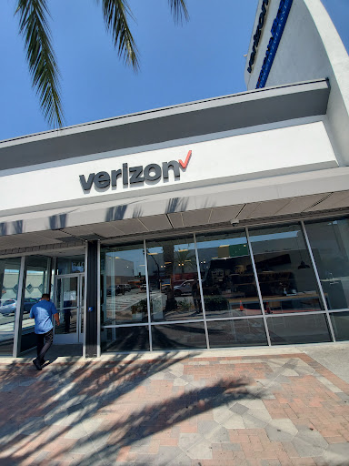Cell Phone Store «Verizon», reviews and photos, 6400 Pacific Blvd #101, Huntington Park, CA 90255, USA