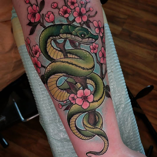 Tattoo Shop «Daybreak Tattoo», reviews and photos, 5817 S Westnedge Ave, Portage, MI 49002, USA