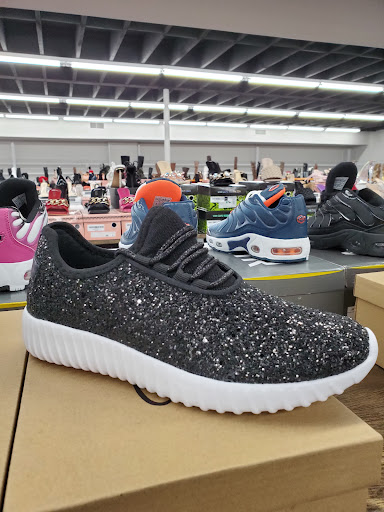 Shoe Store «SHOE! TIME 87», reviews and photos, 8533 S Cottage Grove Ave, Chicago, IL 60619, USA