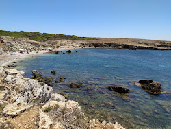 Photo de Cala Rotonda avec plusieurs baies spacieuses