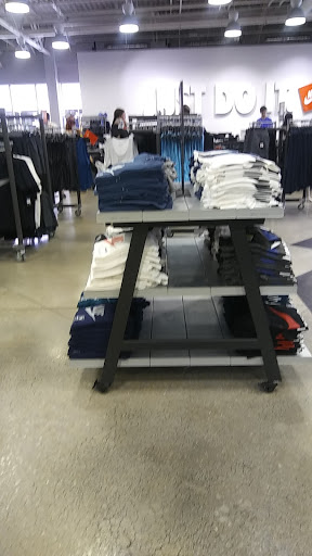 Clothing Store «Nike Factory Store», reviews and photos, 10801 Corkscrew Rd D-177, Estero, FL 33928, USA