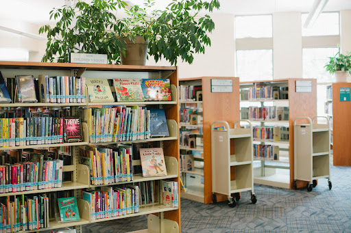 Grand Rapids Public Library - West Leonard branch