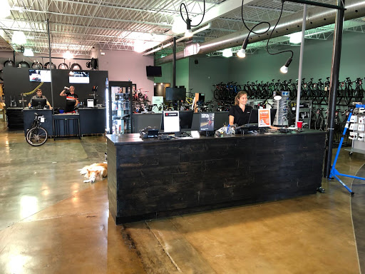 Bicycle Store «The Trek Bicycle Store of Kansas City-Shawnee», reviews and photos, 10412 Shawnee Mission Pkwy, Shawnee, KS 66203, USA