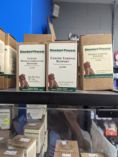 Pet Supply Store «Bark Avenue Pet Supply», reviews and photos, 3109 E McKellips Rd, Mesa, AZ 85213, USA