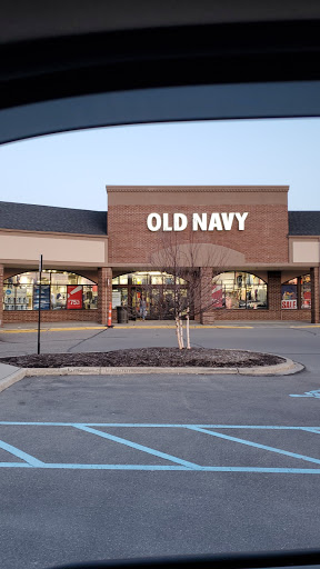 Clothing Store «Old Navy», reviews and photos, 2843 S Rochester Rd, Rochester, MI 48307, USA