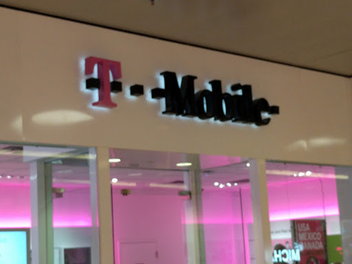 Cell Phone Store «T-Mobile», reviews and photos, 184 Penn Mart Ct #19, New Castle, DE 19720, USA