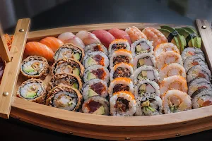 Wakame Sushi image