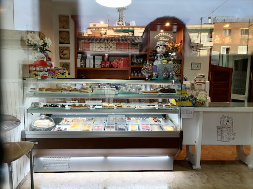 Pastelería Hermanas Casillas en Coria, Cáceres‎