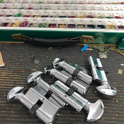 Locksmith «American Lock & Key», reviews and photos, 9516 Cortez Rd W #8, Bradenton, FL 34210, USA