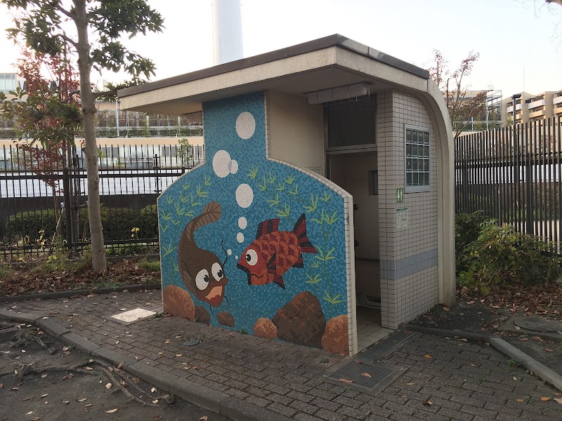 高井戸東三丁目児童遊園 公衆トイレ