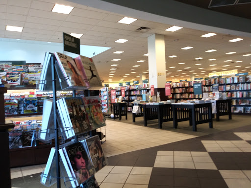 Book Store «Barnes & Noble», reviews and photos, 20600 N Rand Rd, Deer Park, IL 60010, USA