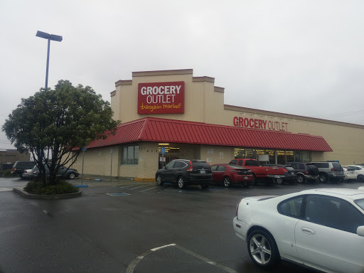 Grocery Store «Grocery Outlet Bargain Market», reviews and photos, 625 Commercial St, Eureka, CA 95501, USA