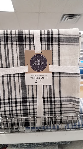 Clothing Store «Ross Dress for Less», reviews and photos, 2000 El Cerrito Plaza, El Cerrito, CA 94530, USA