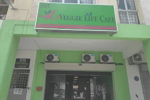 Veggie Life Cafe Vegetarian image