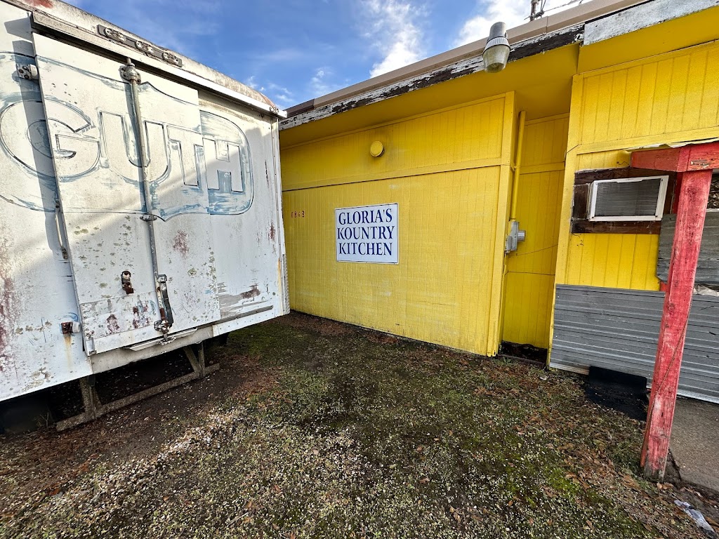 Gloria's Kountry kitchen 70615